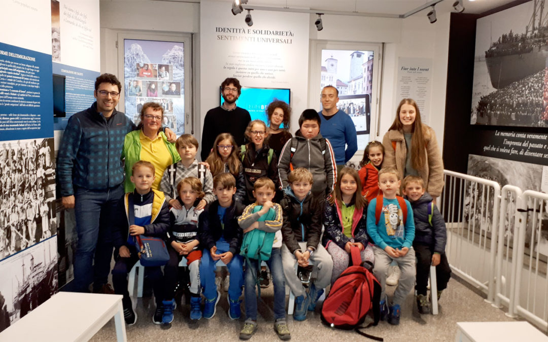 La scuola primaria di Rivamonte Agordino visita il MiM Belluno e i suoi laboratori